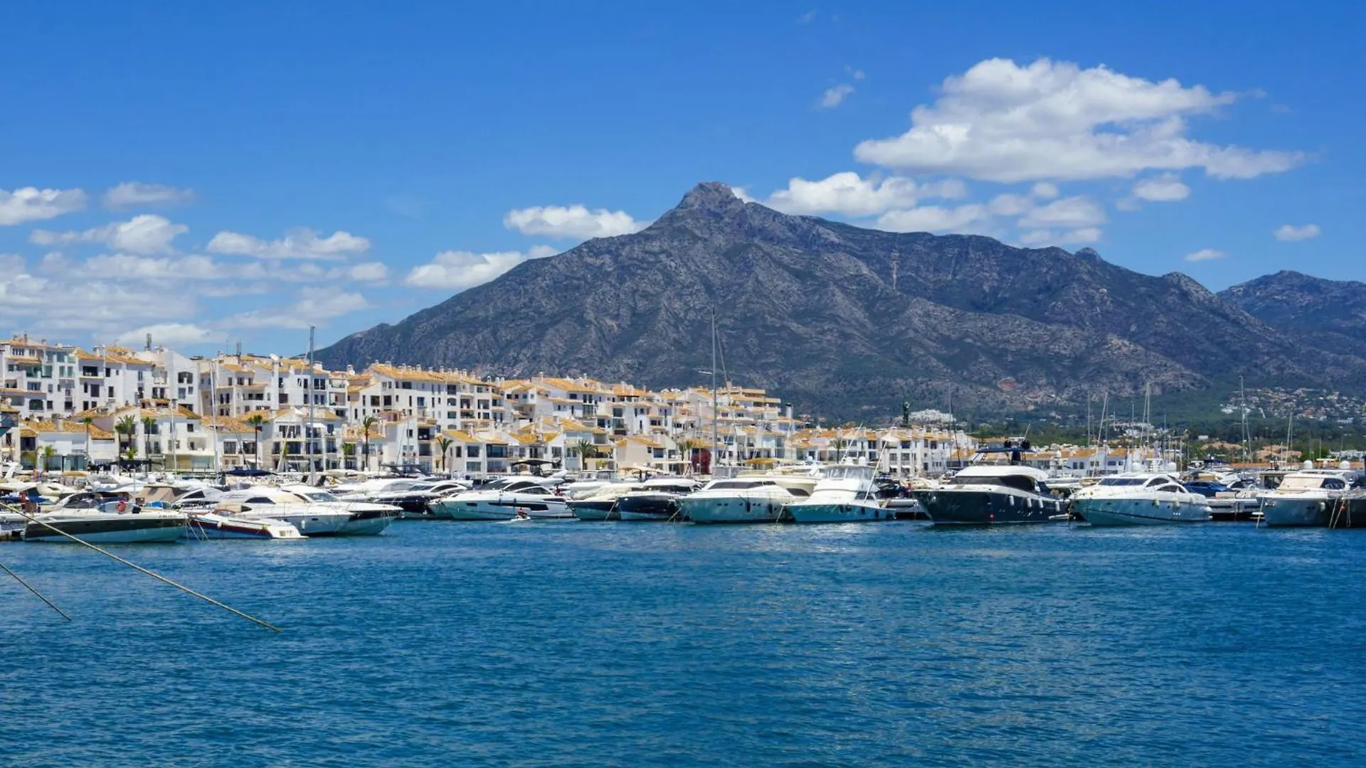 Apartment Hacienda Nagueles By Interhome Marbella